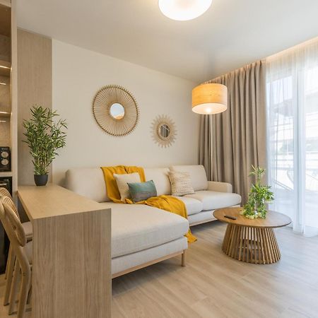 The Mediterranean Suites Piraeus Bagian luar foto