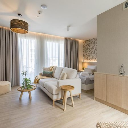The Mediterranean Suites Piraeus Bagian luar foto