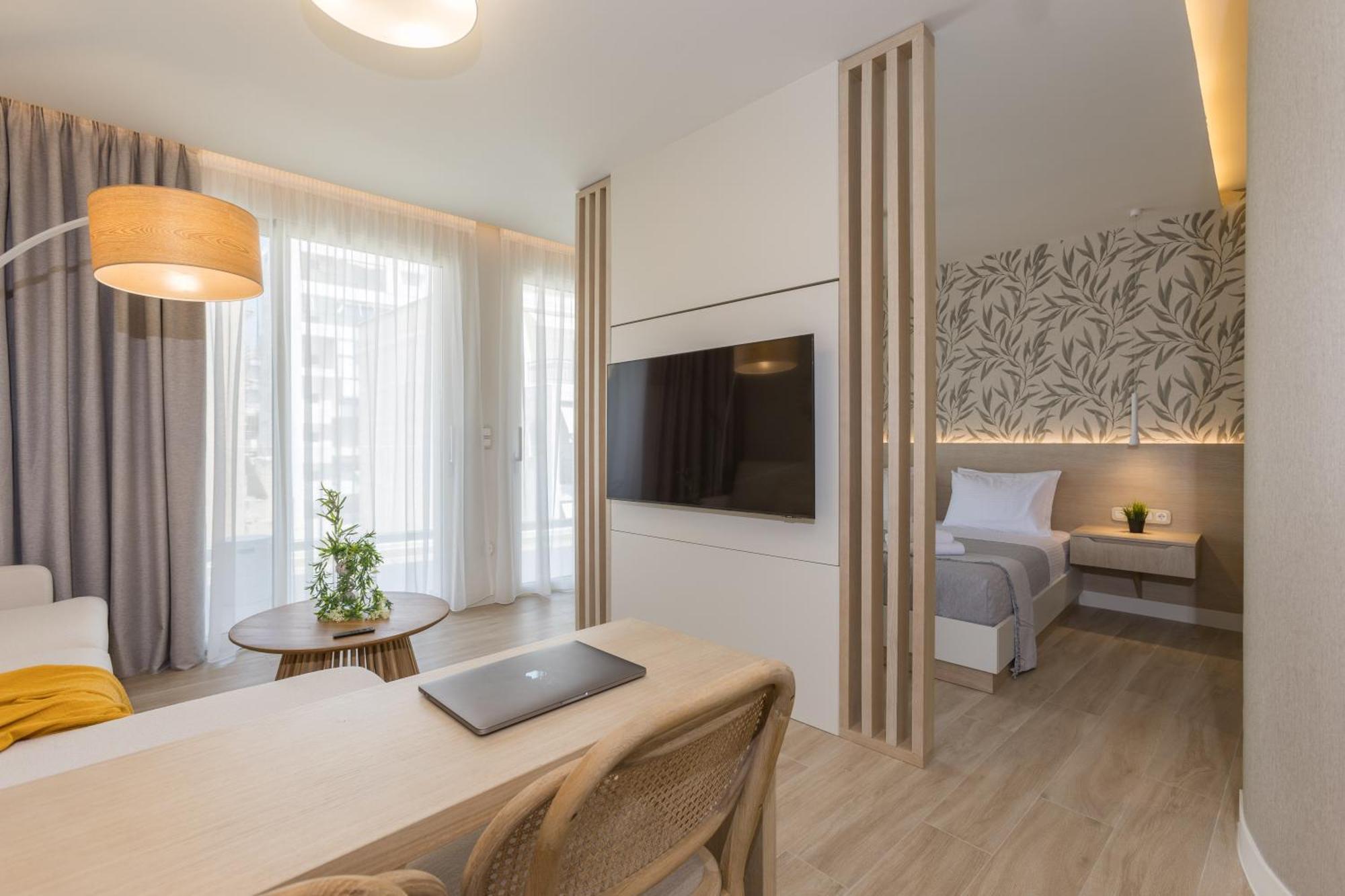 The Mediterranean Suites Piraeus Bagian luar foto