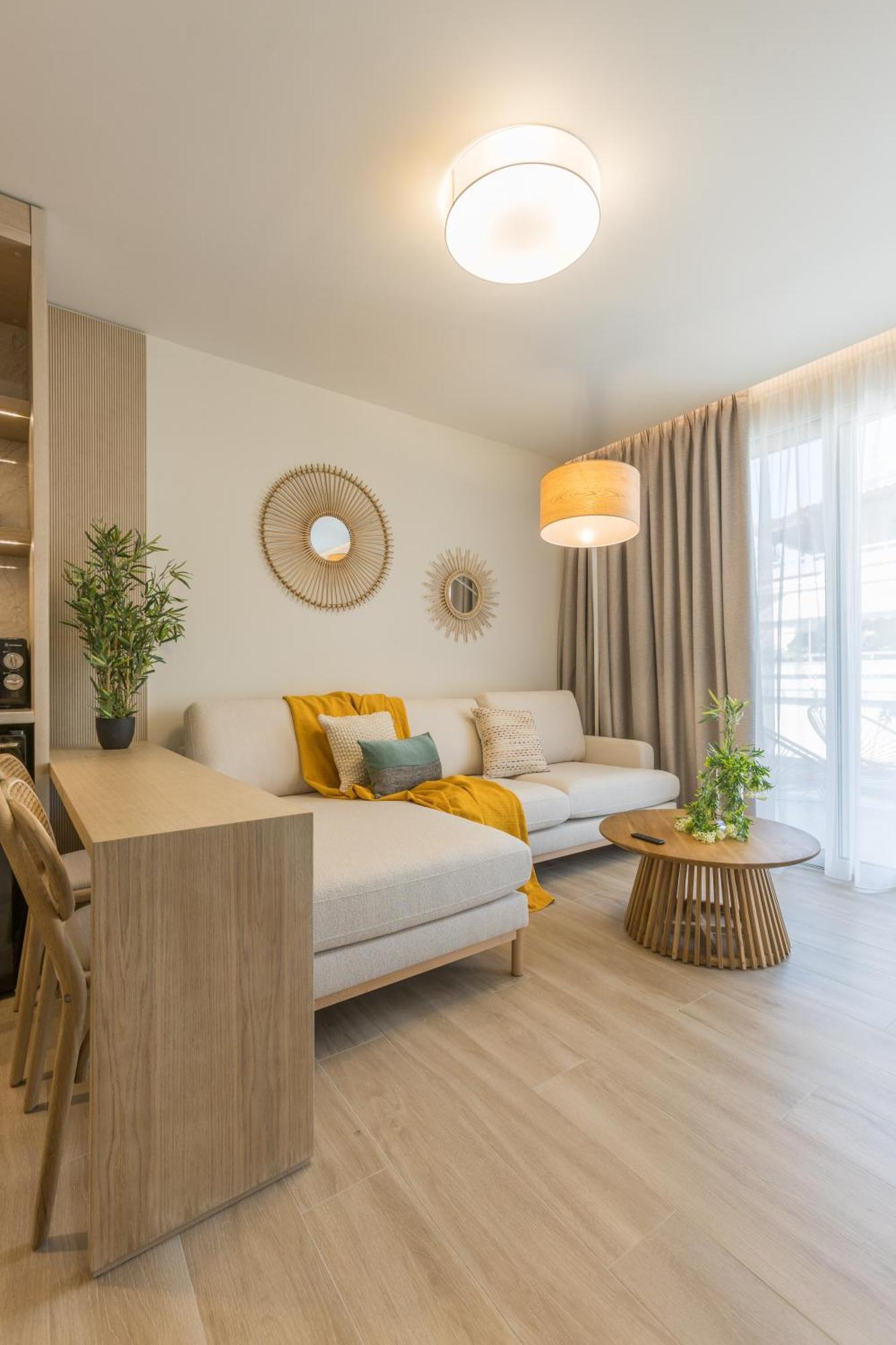 The Mediterranean Suites Piraeus Bagian luar foto