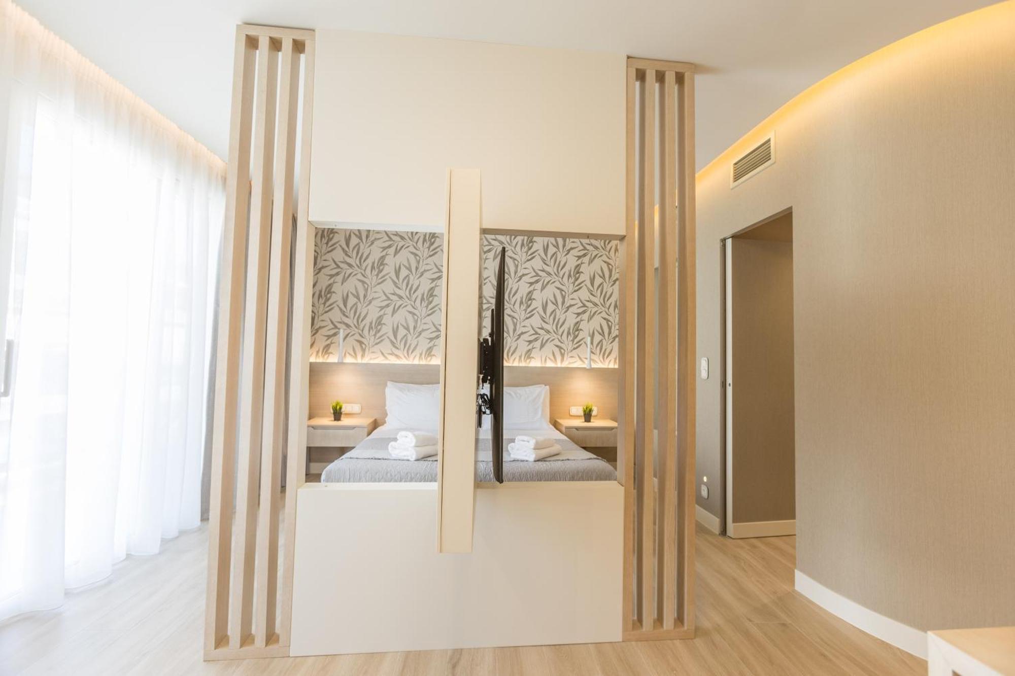 The Mediterranean Suites Piraeus Bagian luar foto