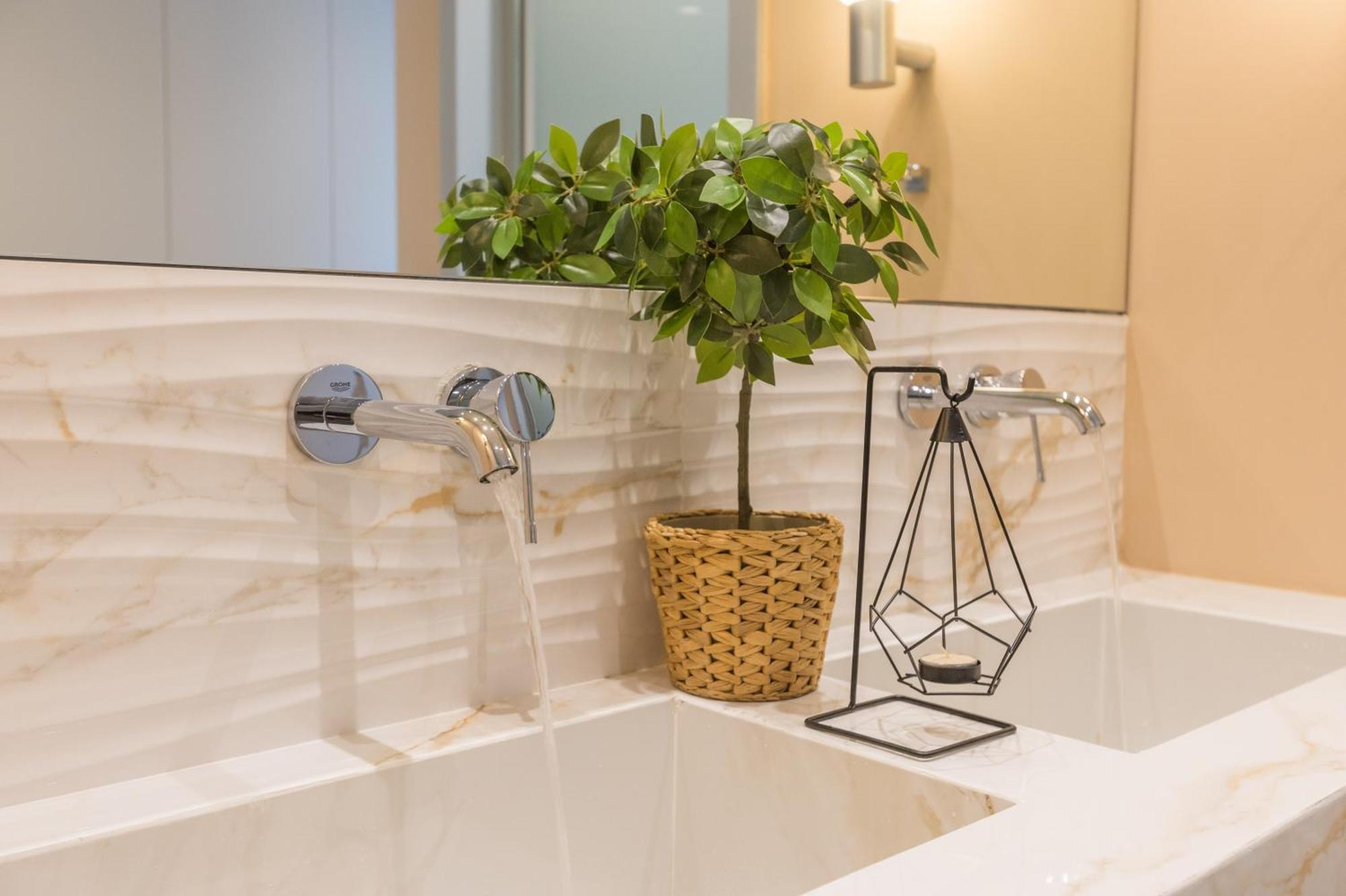 The Mediterranean Suites Piraeus Bagian luar foto