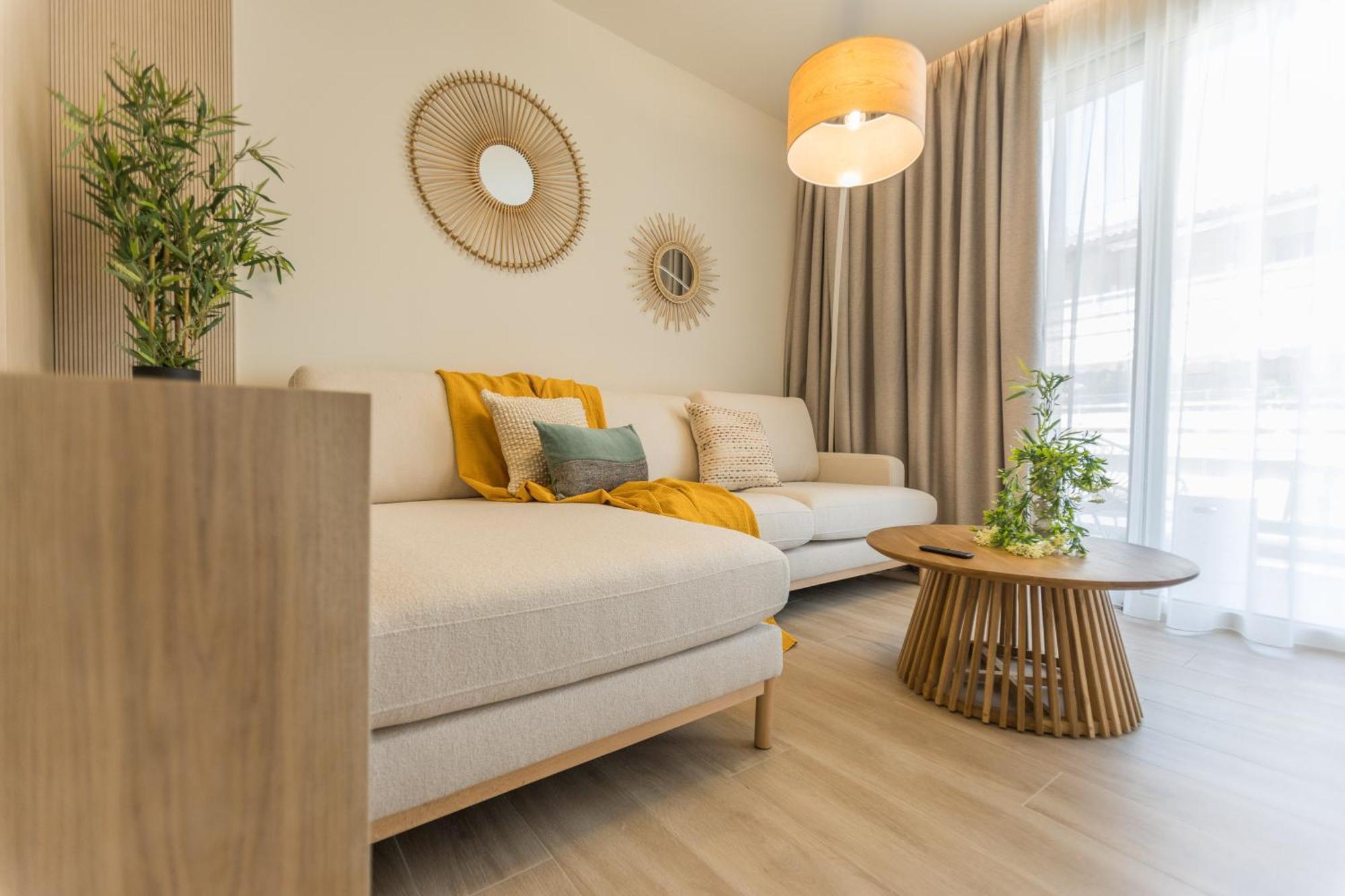 The Mediterranean Suites Piraeus Bagian luar foto