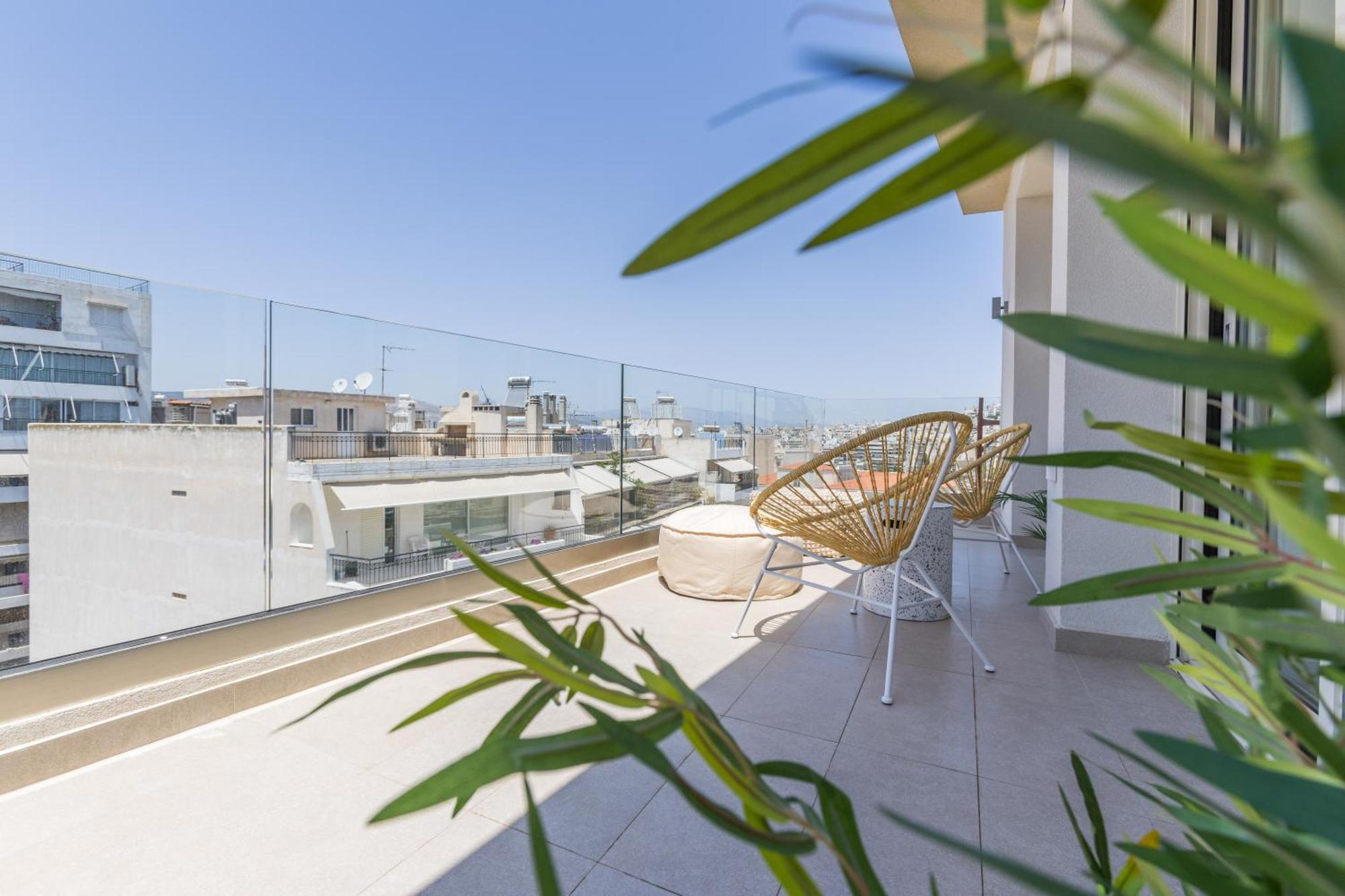 The Mediterranean Suites Piraeus Bagian luar foto