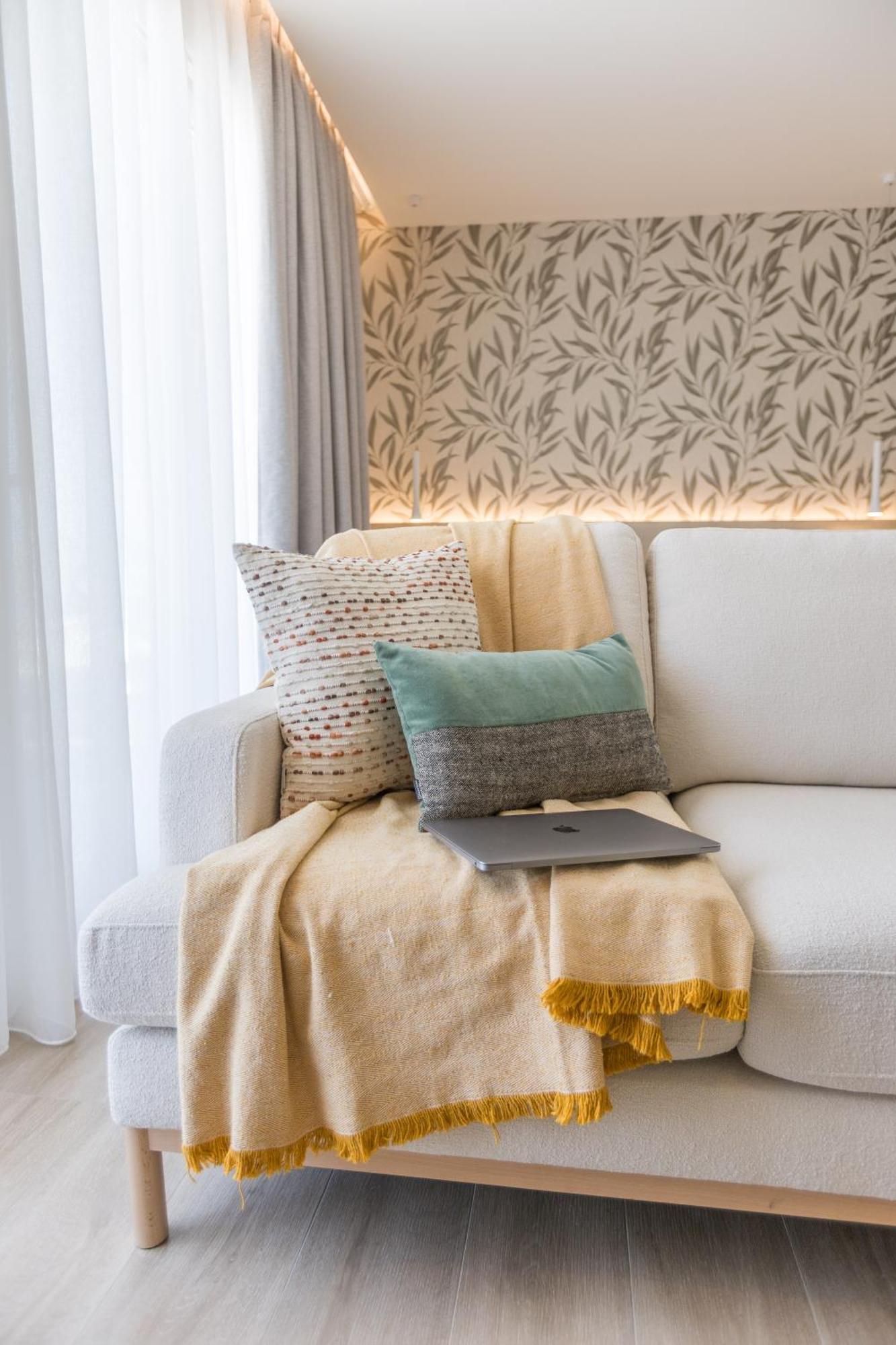 The Mediterranean Suites Piraeus Bagian luar foto
