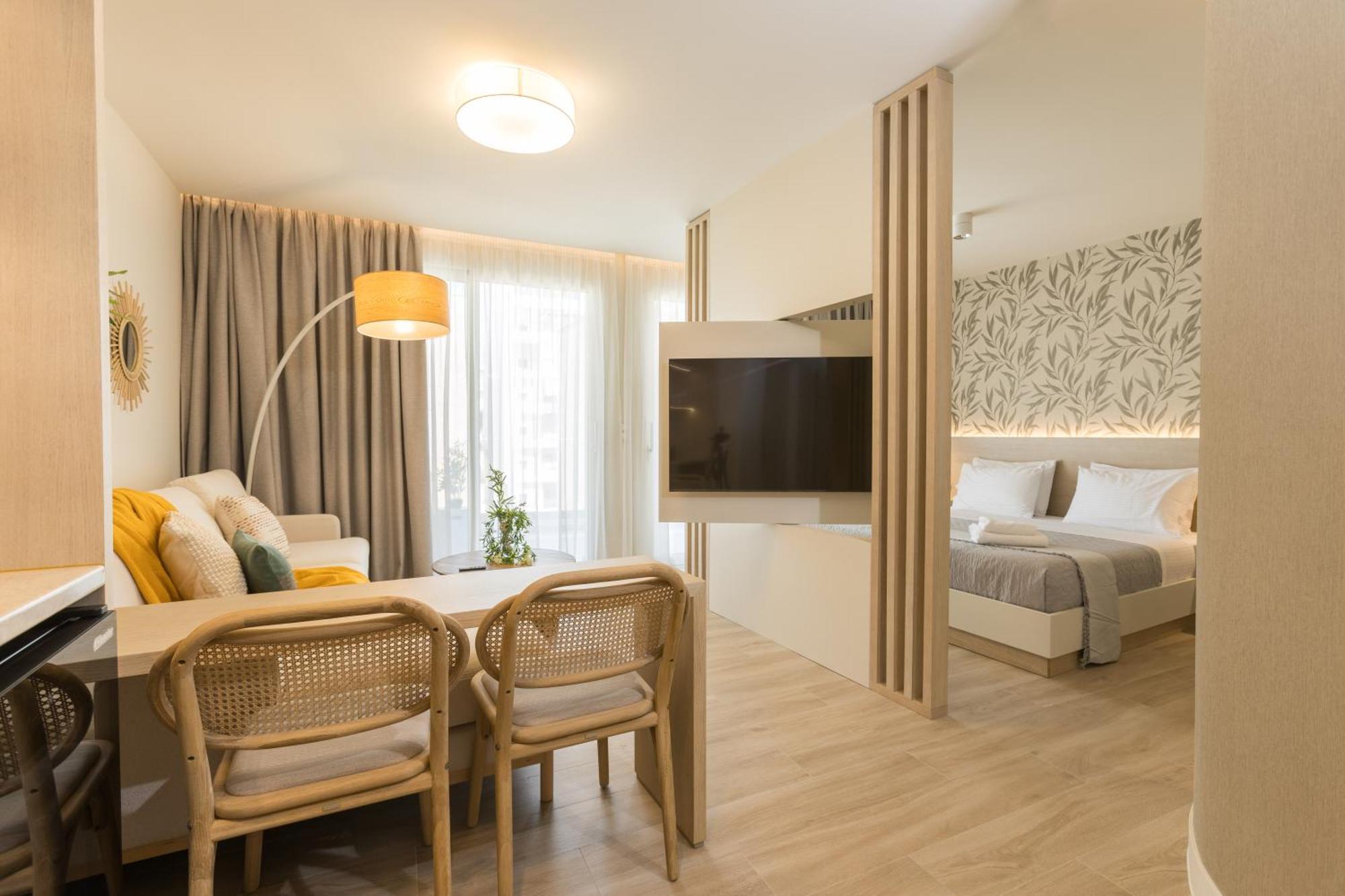 The Mediterranean Suites Piraeus Bagian luar foto