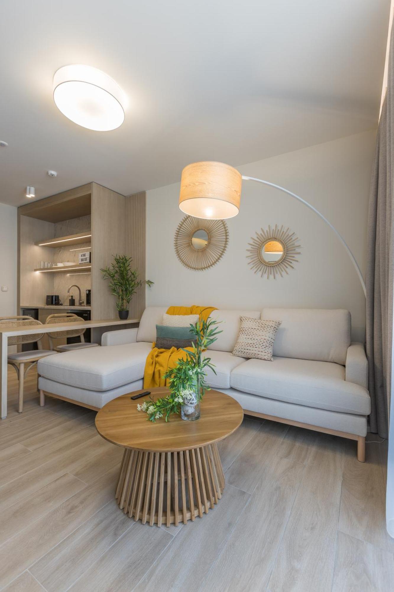 The Mediterranean Suites Piraeus Bagian luar foto