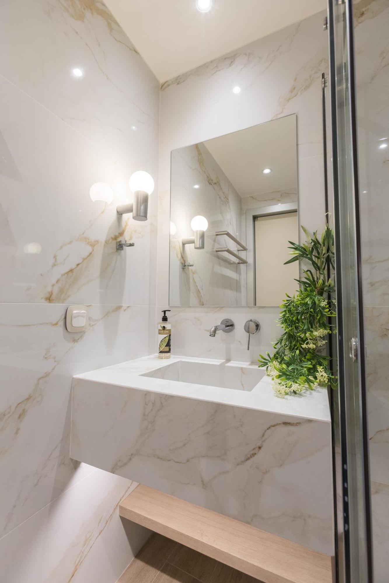 The Mediterranean Suites Piraeus Bagian luar foto